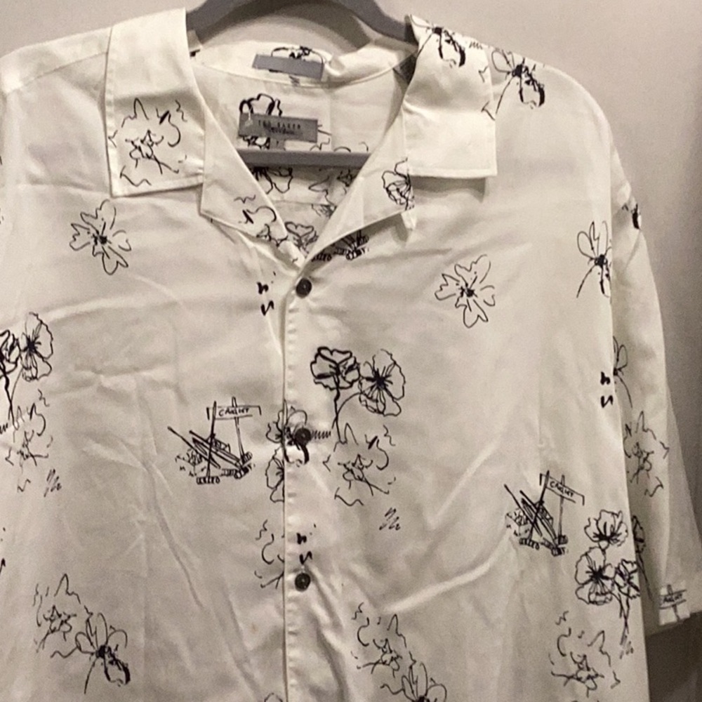Mens Ted Baker, London size 7 croquet button down shirt